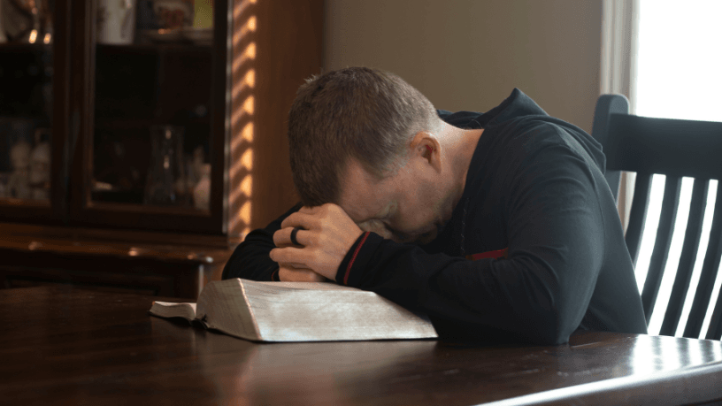 A santidade no cotidiano e o valor das pequenas escolhas na vida cristã, segundo Jose Eduardo De Oliveira e Silva.